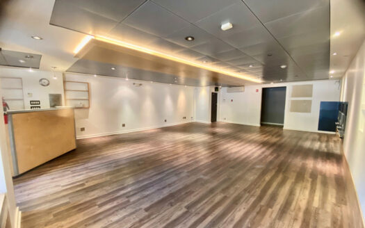 Concept 600 Building Office, Salon, Retail